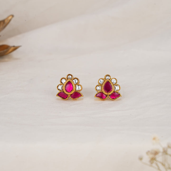 Garvitha Kundan Studs
