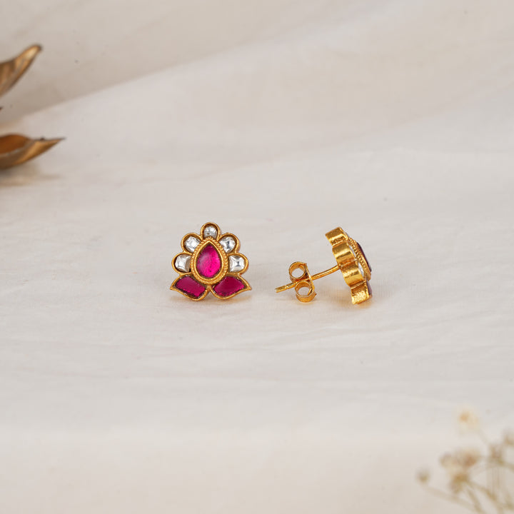 Garvitha Kundan Studs