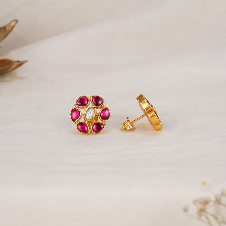 Arnikaa Kundan Studs