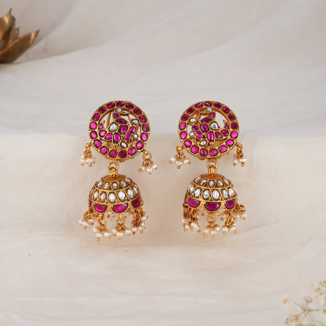 Catchy Kundan Jhumkas