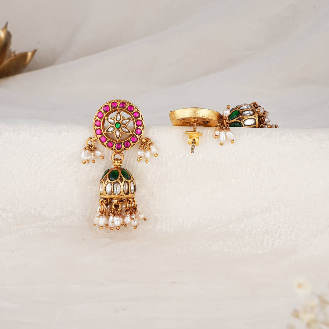 Anvikhaa Kundan Jhumkas
