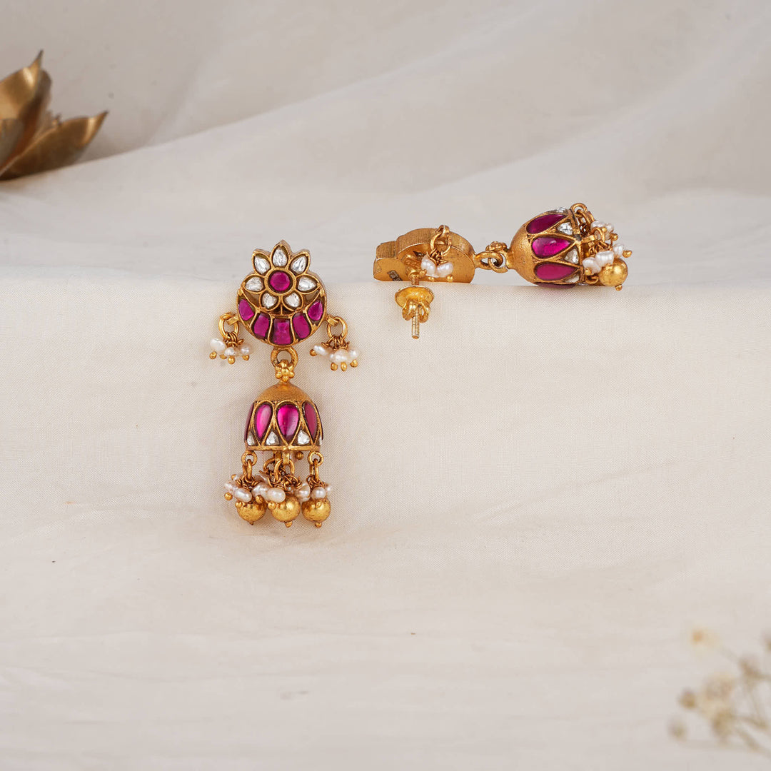 Dheshini Kundan Jhumkas