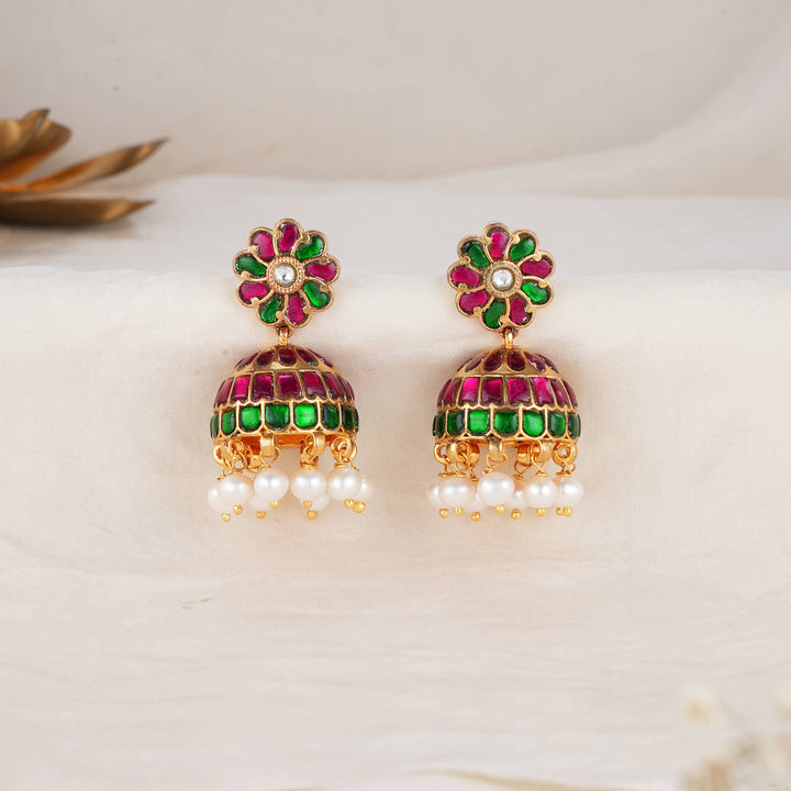 Amaira Kundan Jhumkas