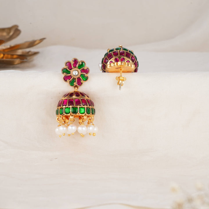 Amaira Kundan Jhumkas