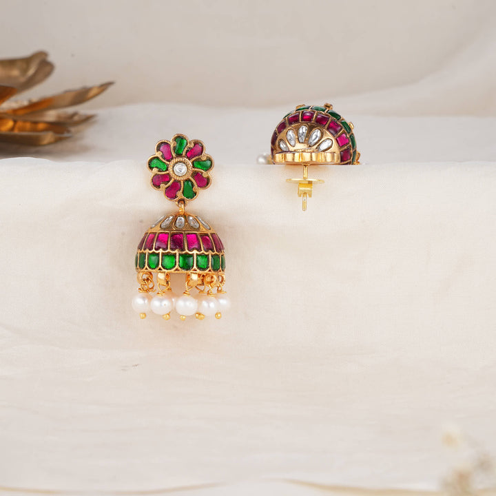 Aadhya Kundan Jhumkas