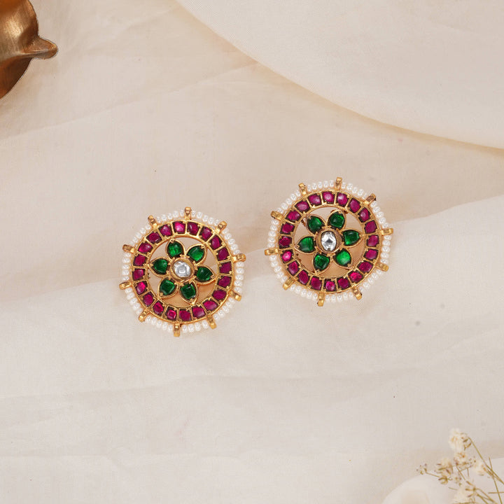 Eshika Kundan Studs