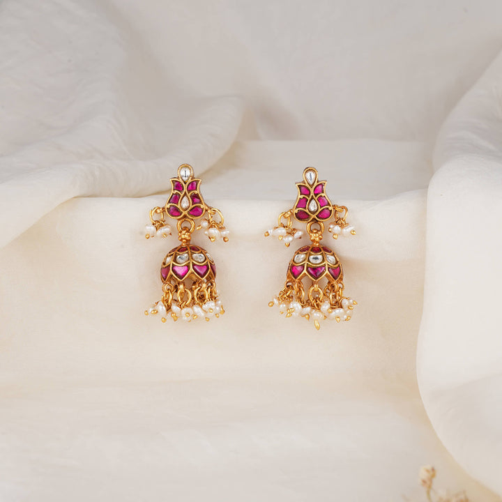 Akshara Kundan Jhumkas