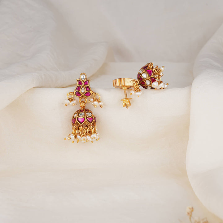 Akshara Kundan Jhumkas