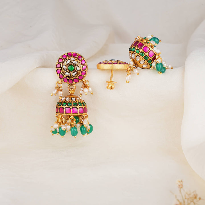Advika Kundan Jhumkas
