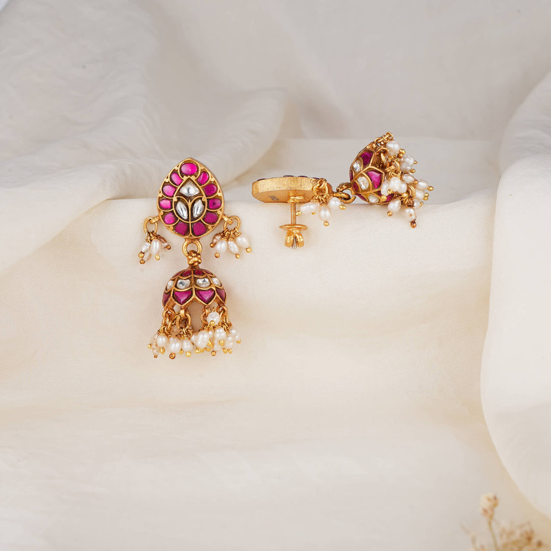 Lathisha Kundan Jhumkas