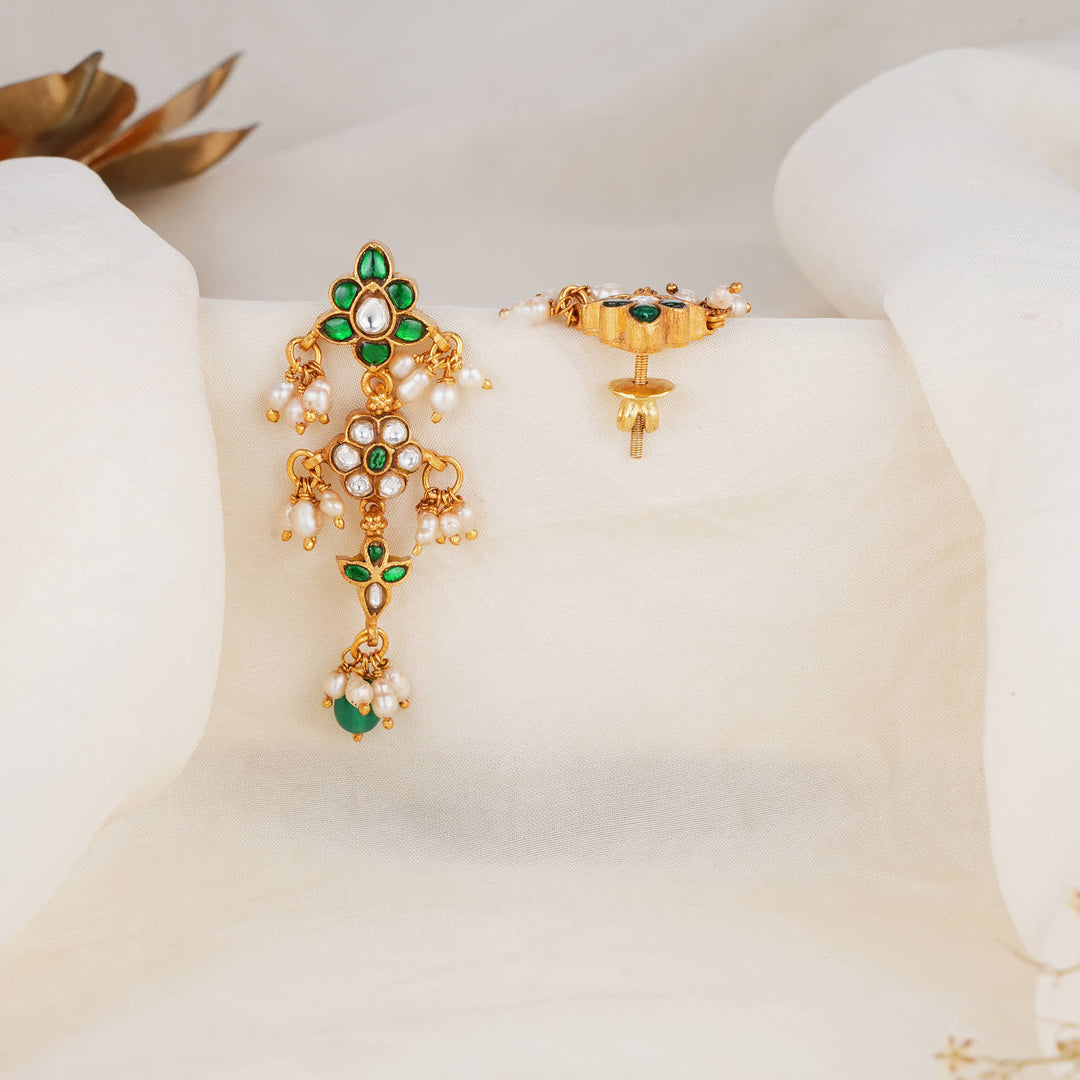 Unita Kundan Long Earrings