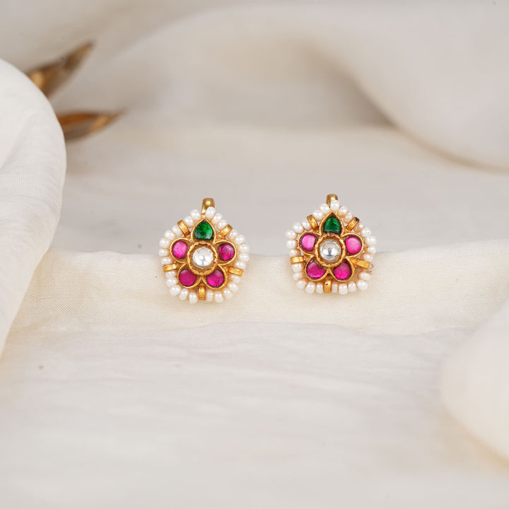 Vedika Bugadi Earrings
