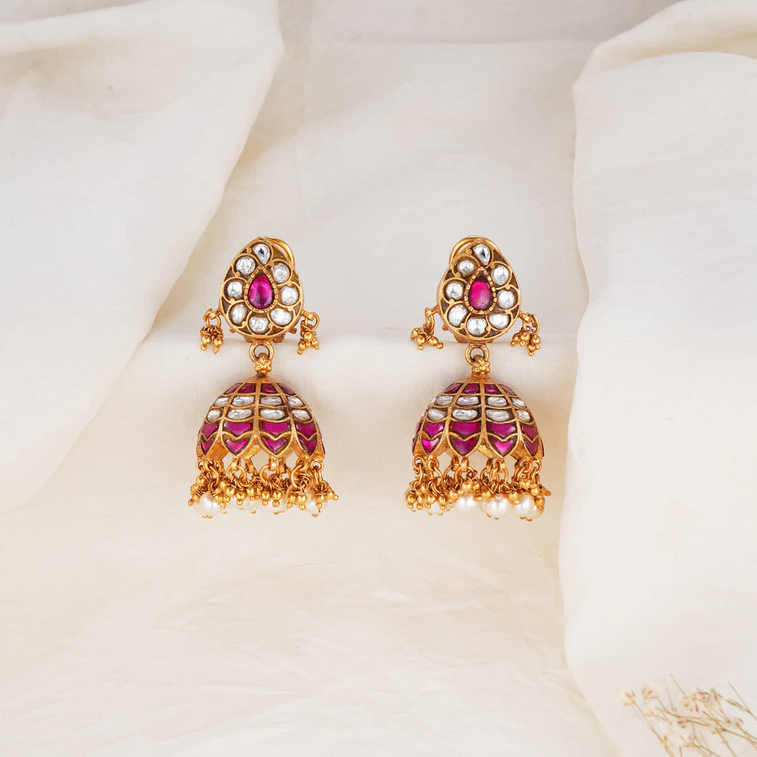 Ornate and Majestic Kundan Jhumkas
