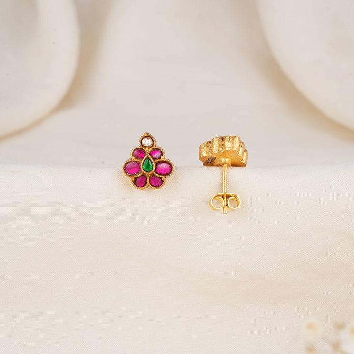 Janshikhaa Kundan Studs