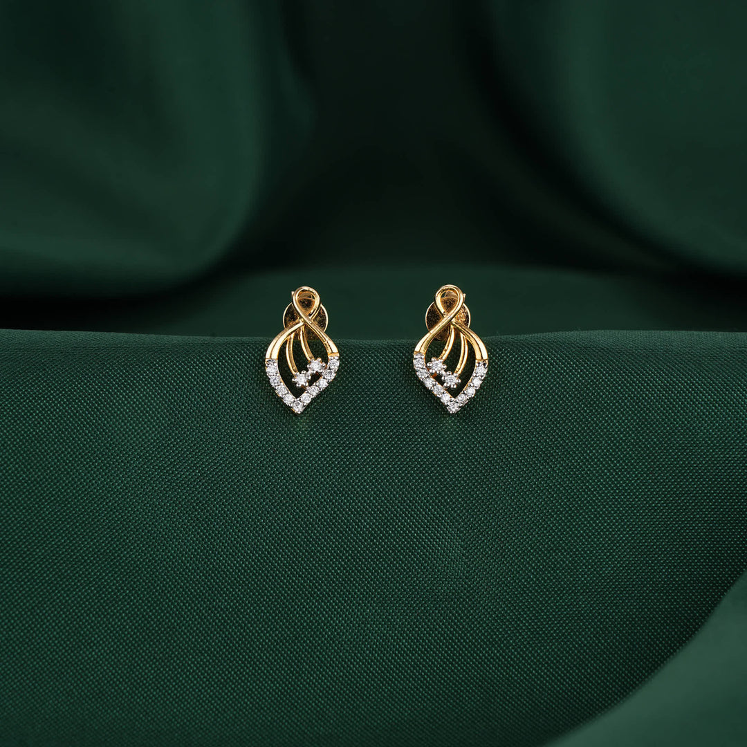 Vinthikaa Diamond Design Studs