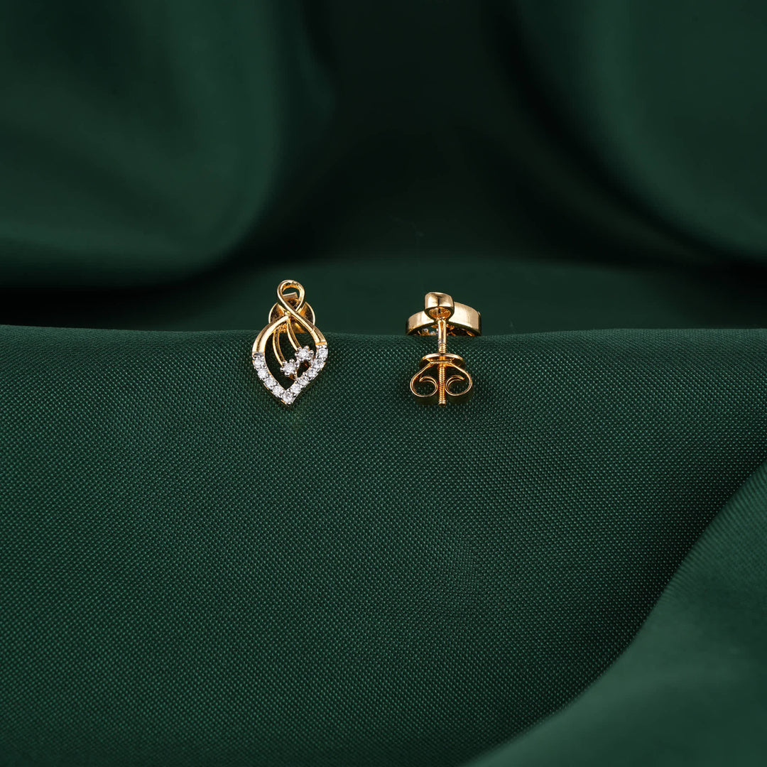 Vinthikaa Diamond Design Studs