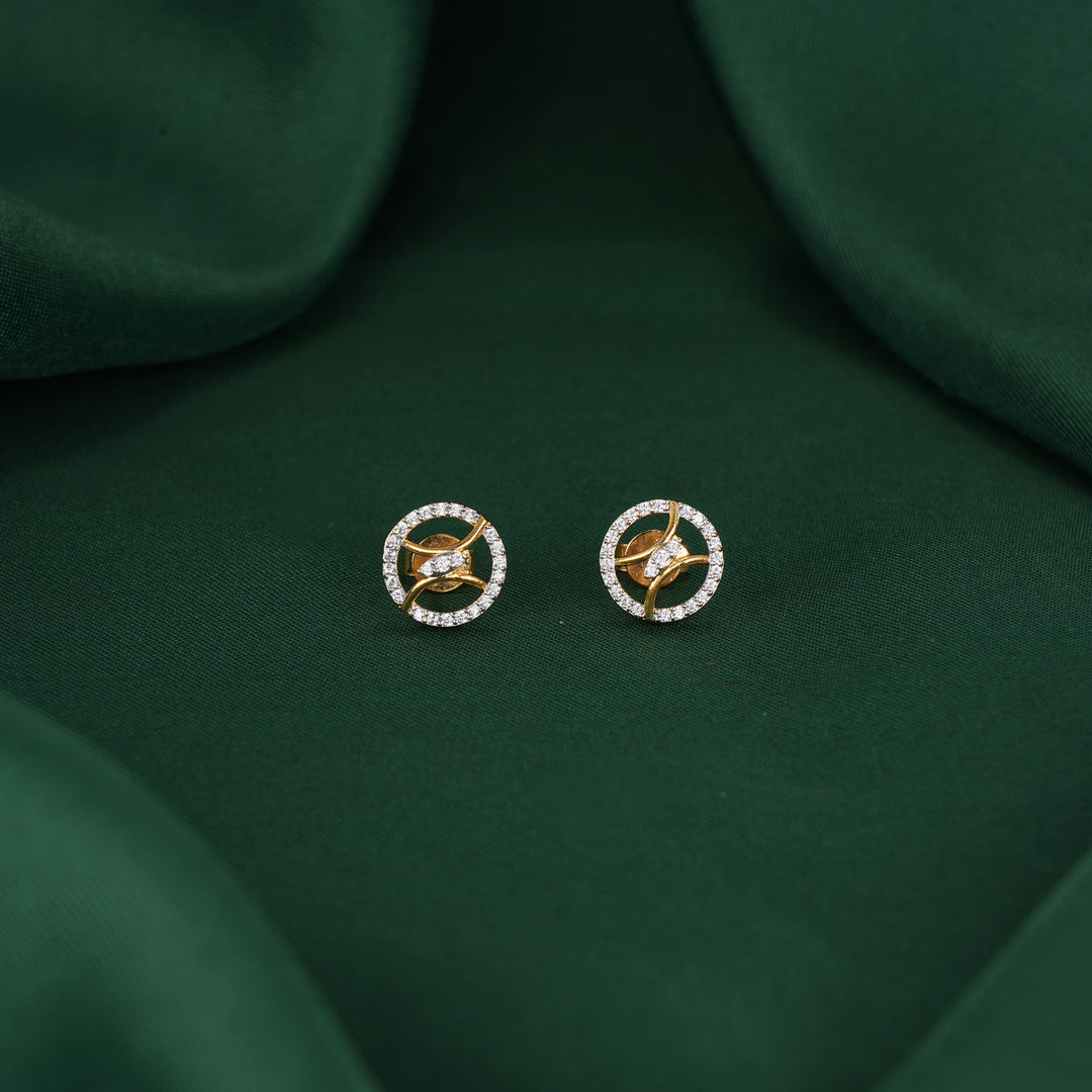 Catchy Cute Diamond Design Studs
