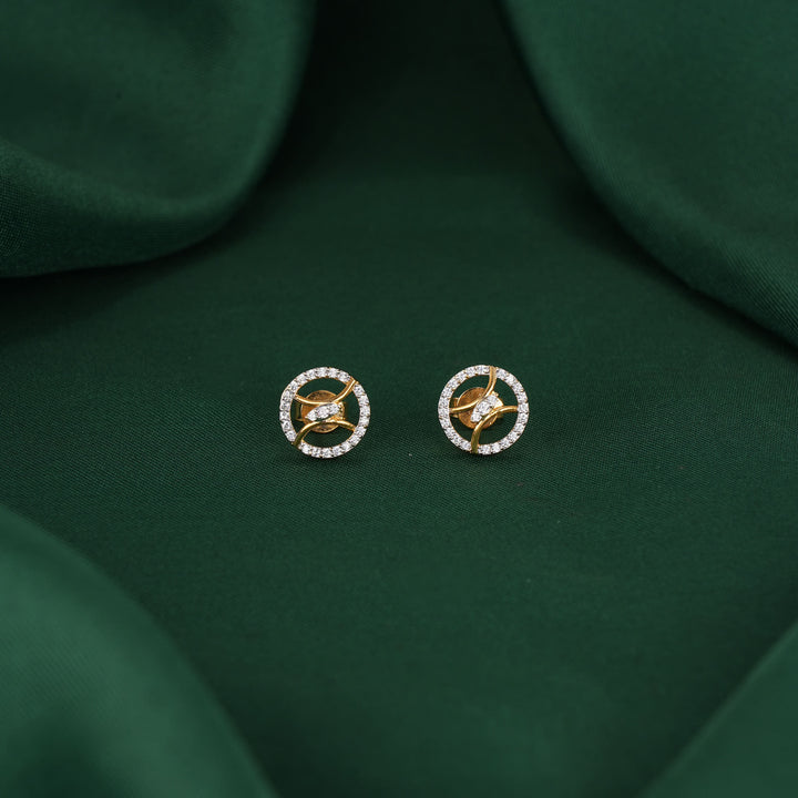 Catchy Cute Diamond Design Studs
