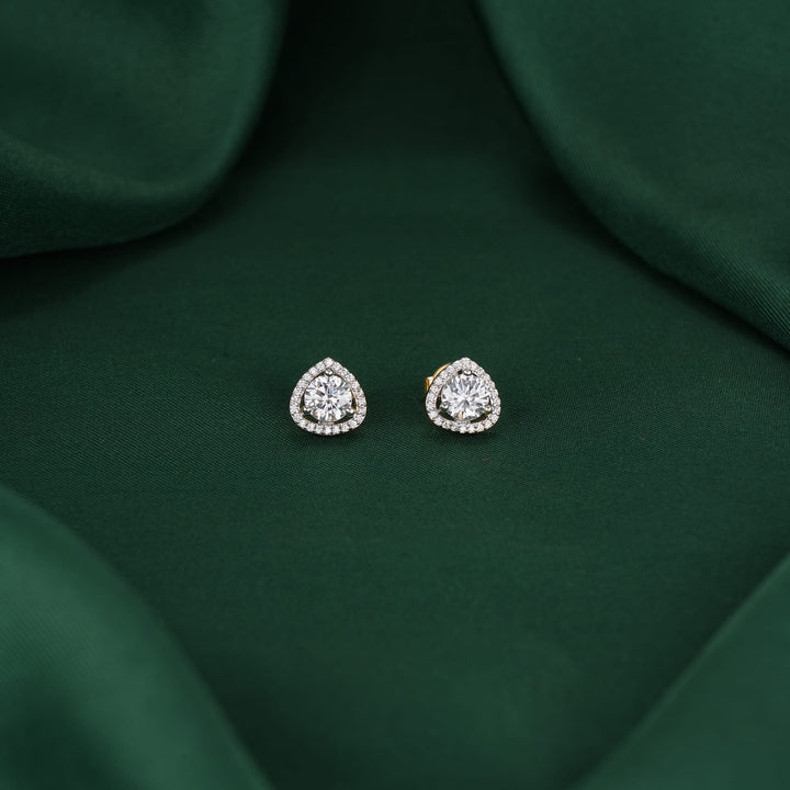 Catchy Cute Diamond Design Studs