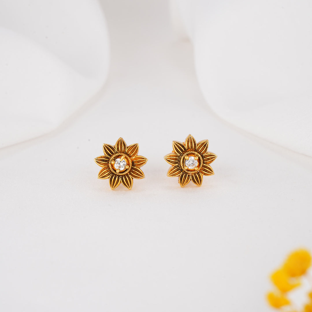 Blooming Wonder Nagas Studs