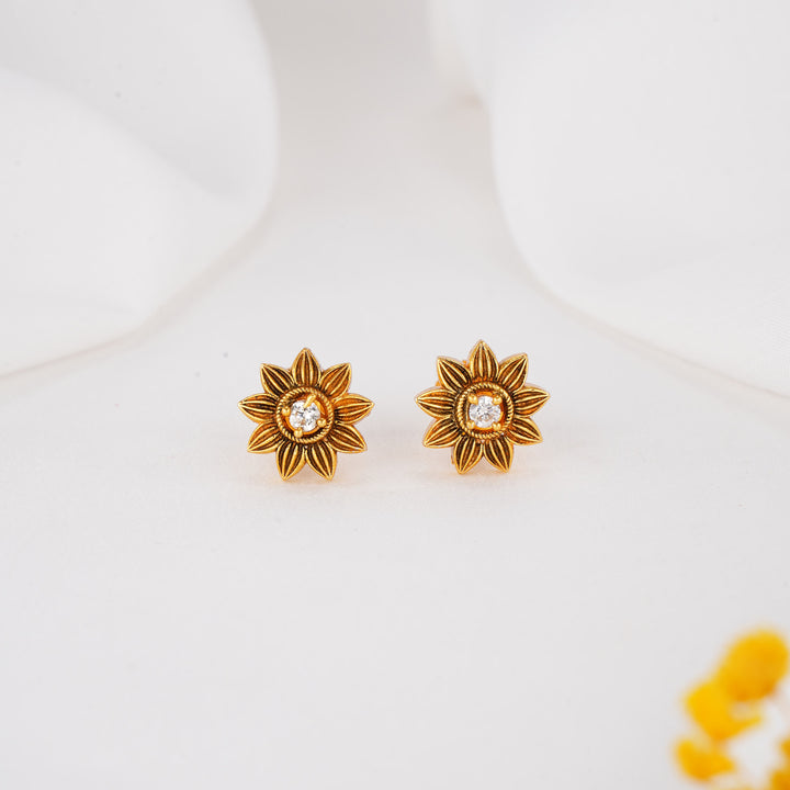 Blooming Wonder Nagas Studs