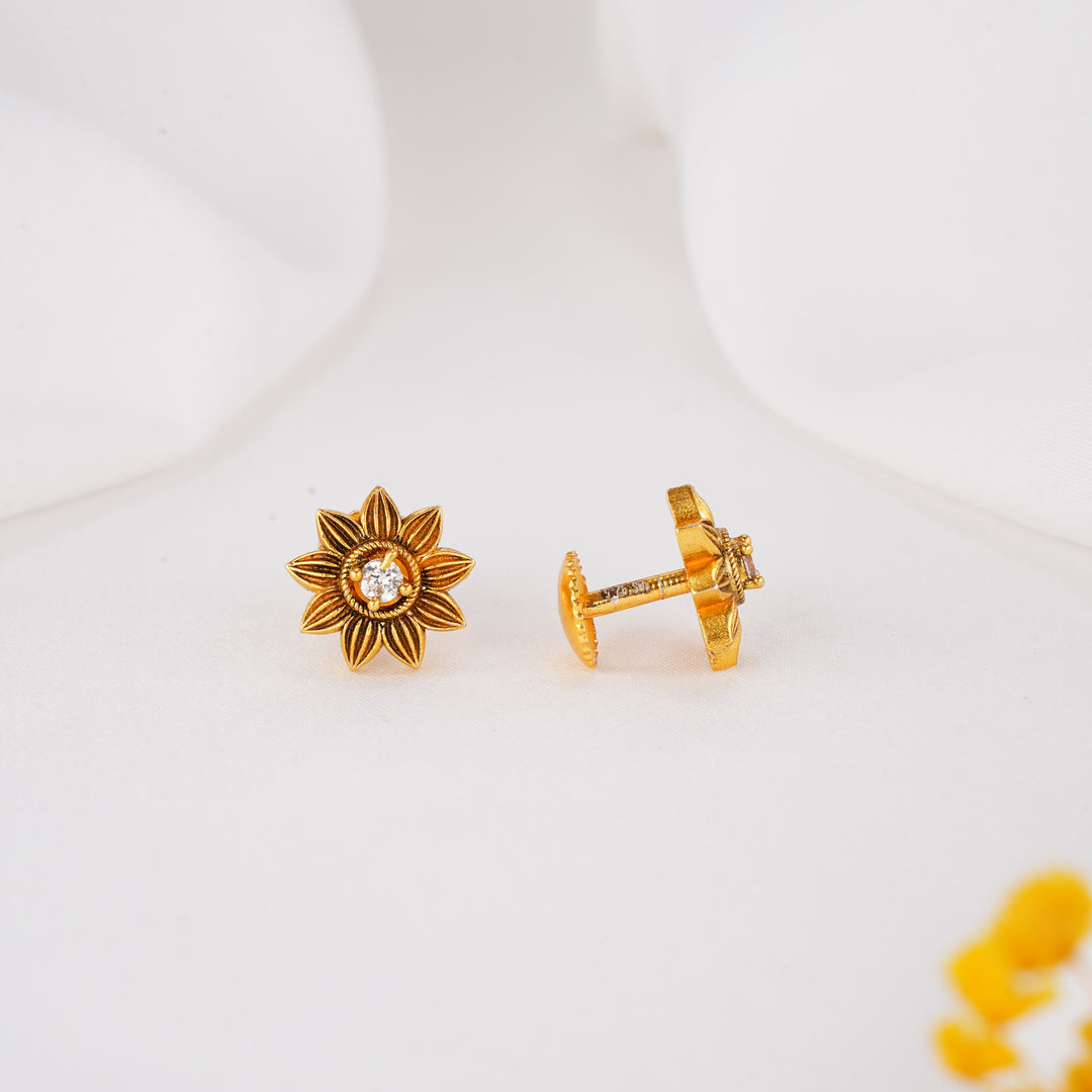 Blooming Wonder Nagas Studs