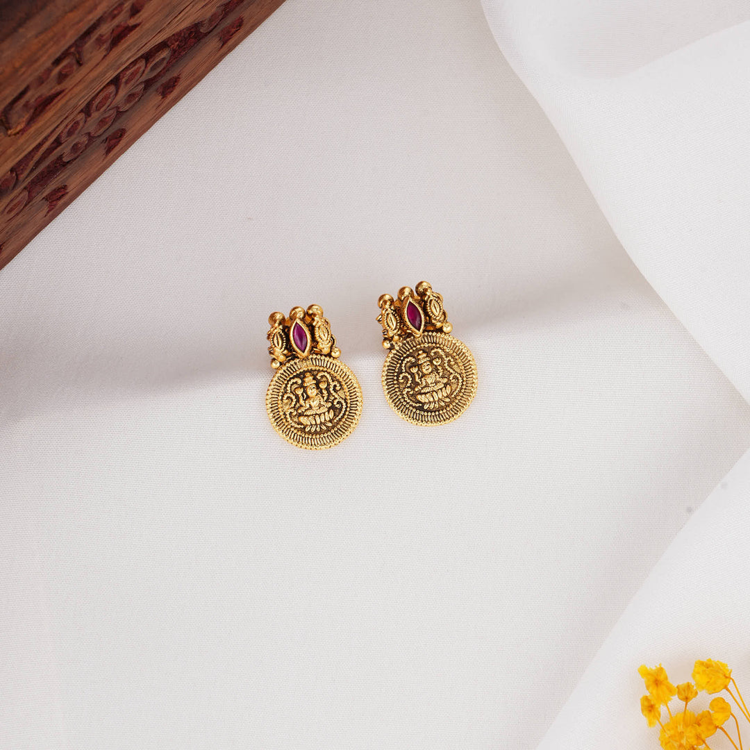 Everyday Icon Nagas Studs
