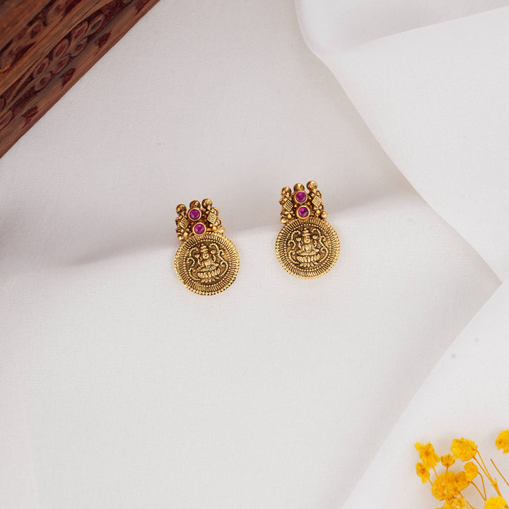 Luxe Nagas Studs