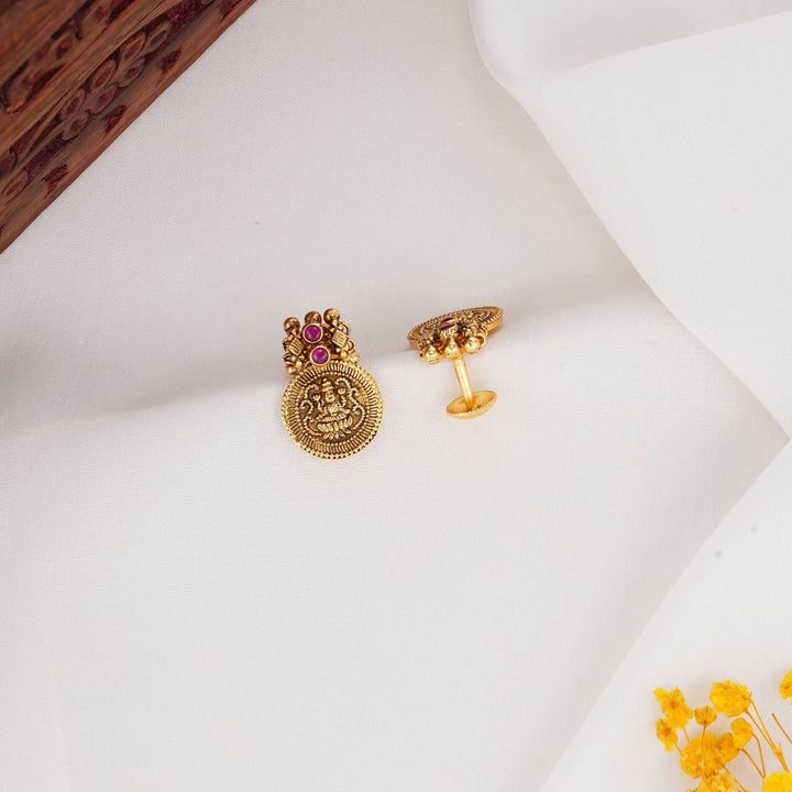 Luxe Nagas Studs