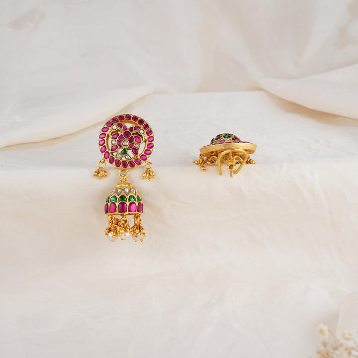 Anbithaa Kundan Jhumkas