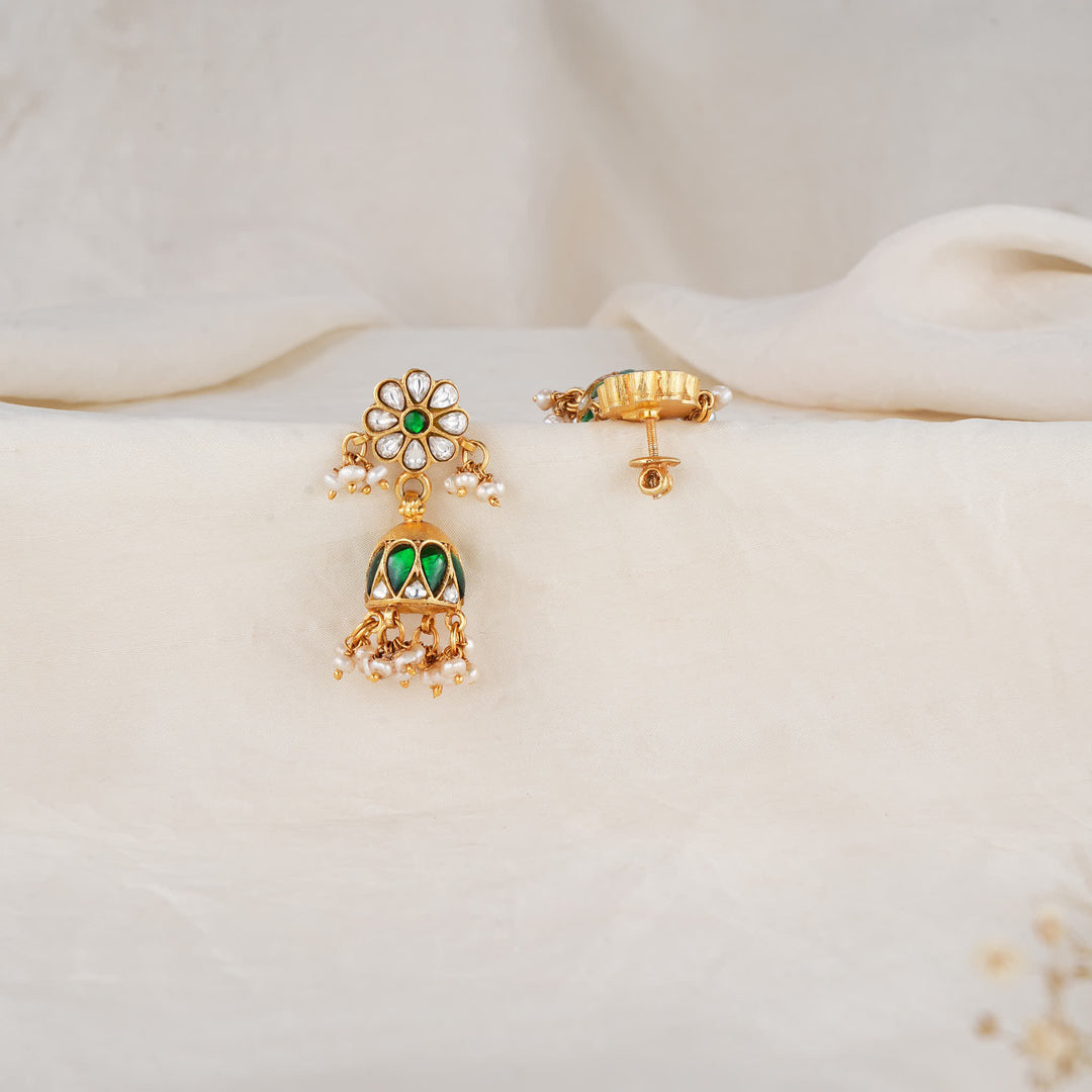 Vithikaa Kundan Jhumkas