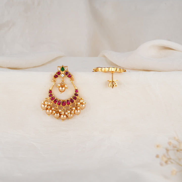 Sumptuous Kundan Earrings