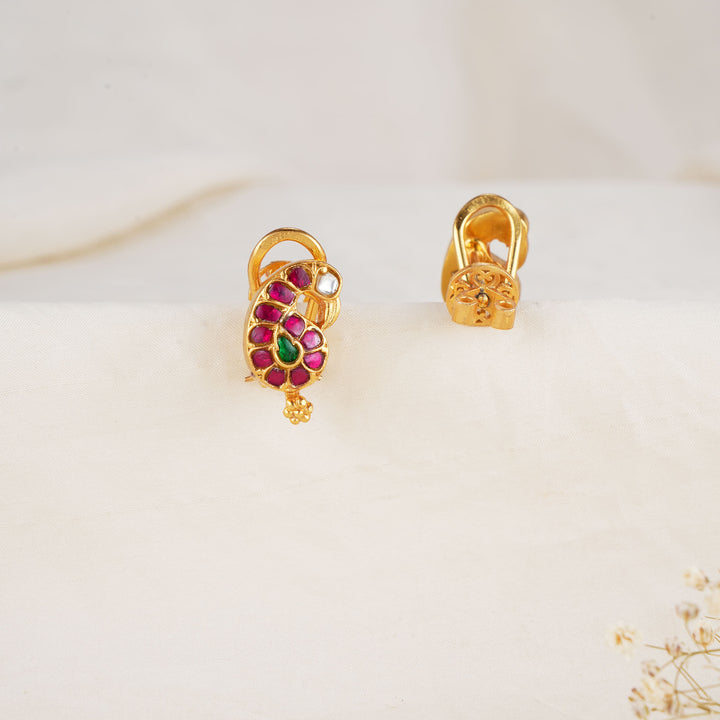 Magnificent Kundan Studs