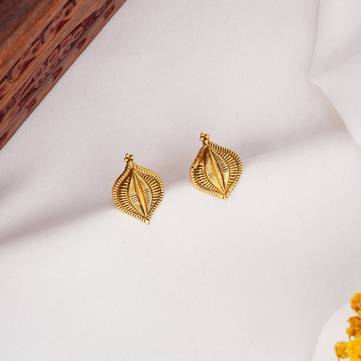 Stunning Nagas Studs
