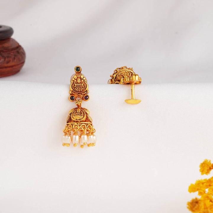 Awe-Inspiring Nagas Jhumkas