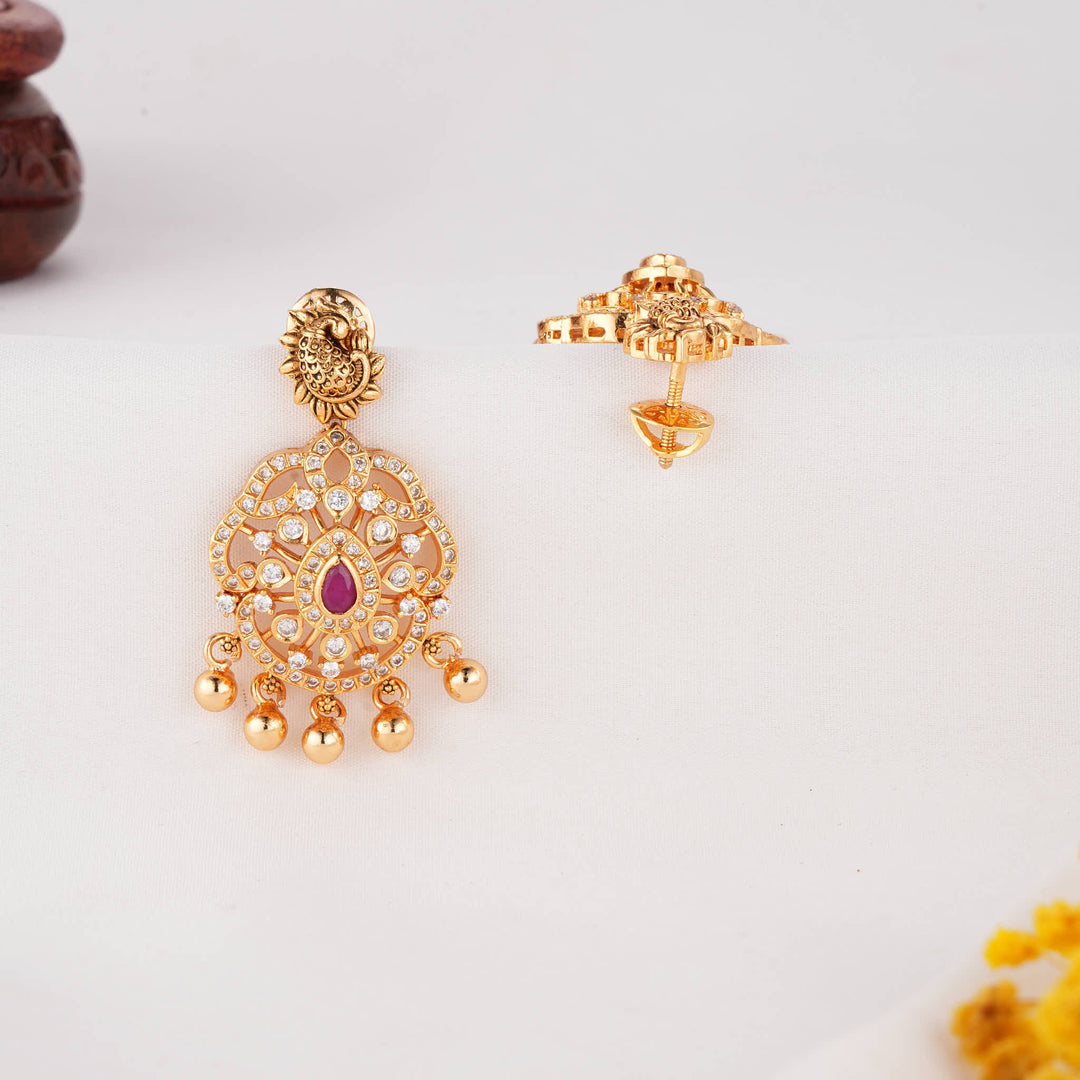 Queen-Like Stone Earrings