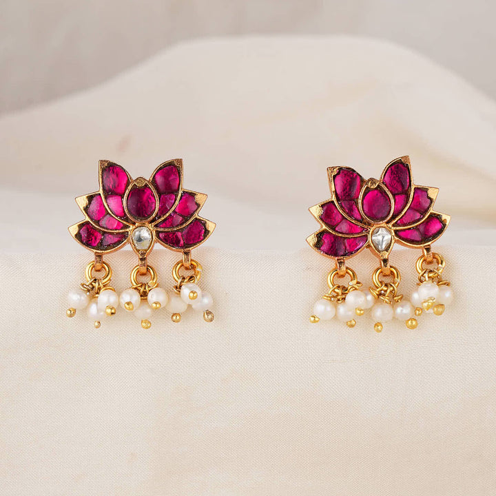 Lotus-Inspired Kundan Bugadi