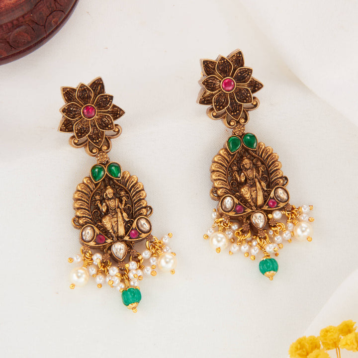 Cheerful 3D Spl Long Earrings