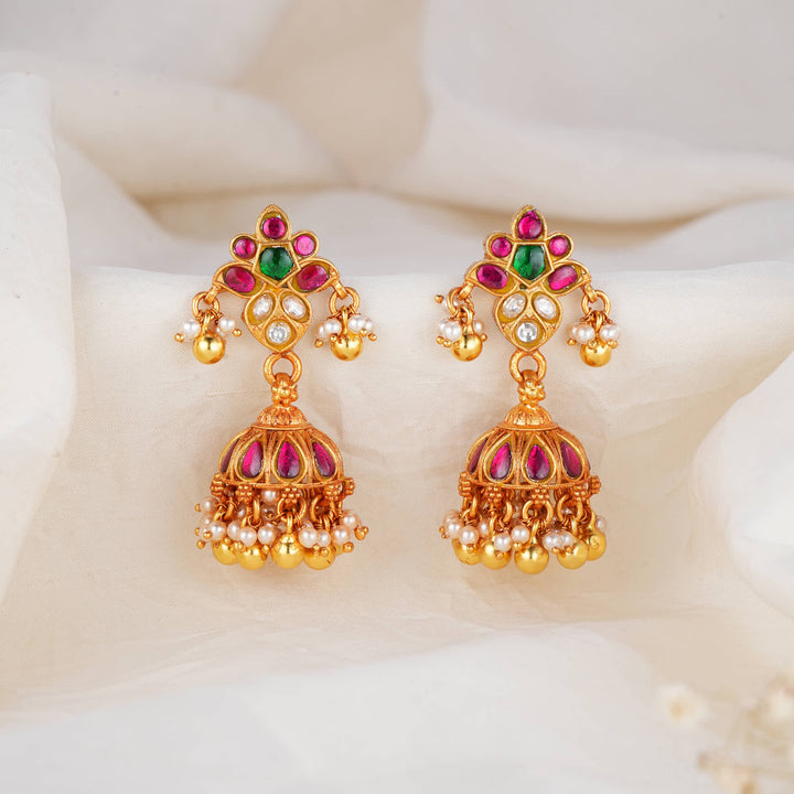 Flowing Floral Kundan Jhumkas