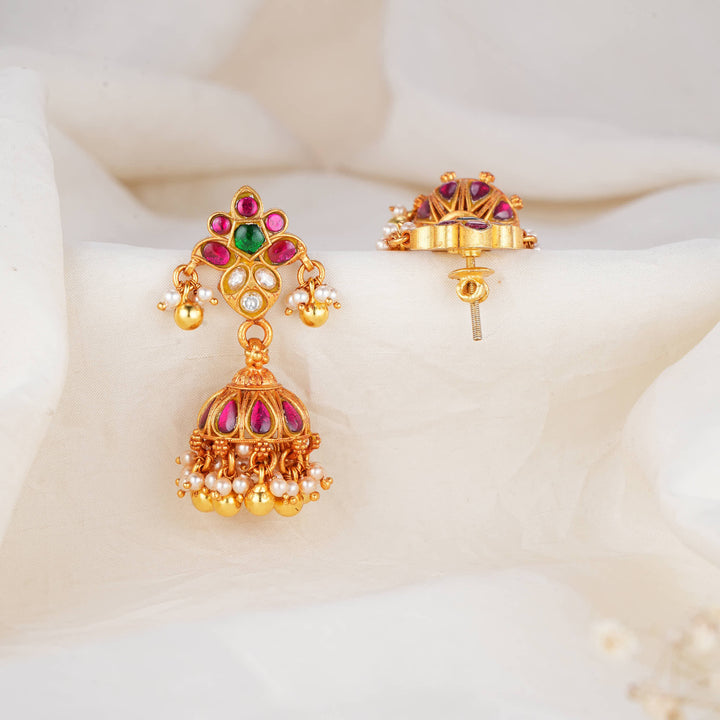 Flowing Floral Kundan Jhumkas