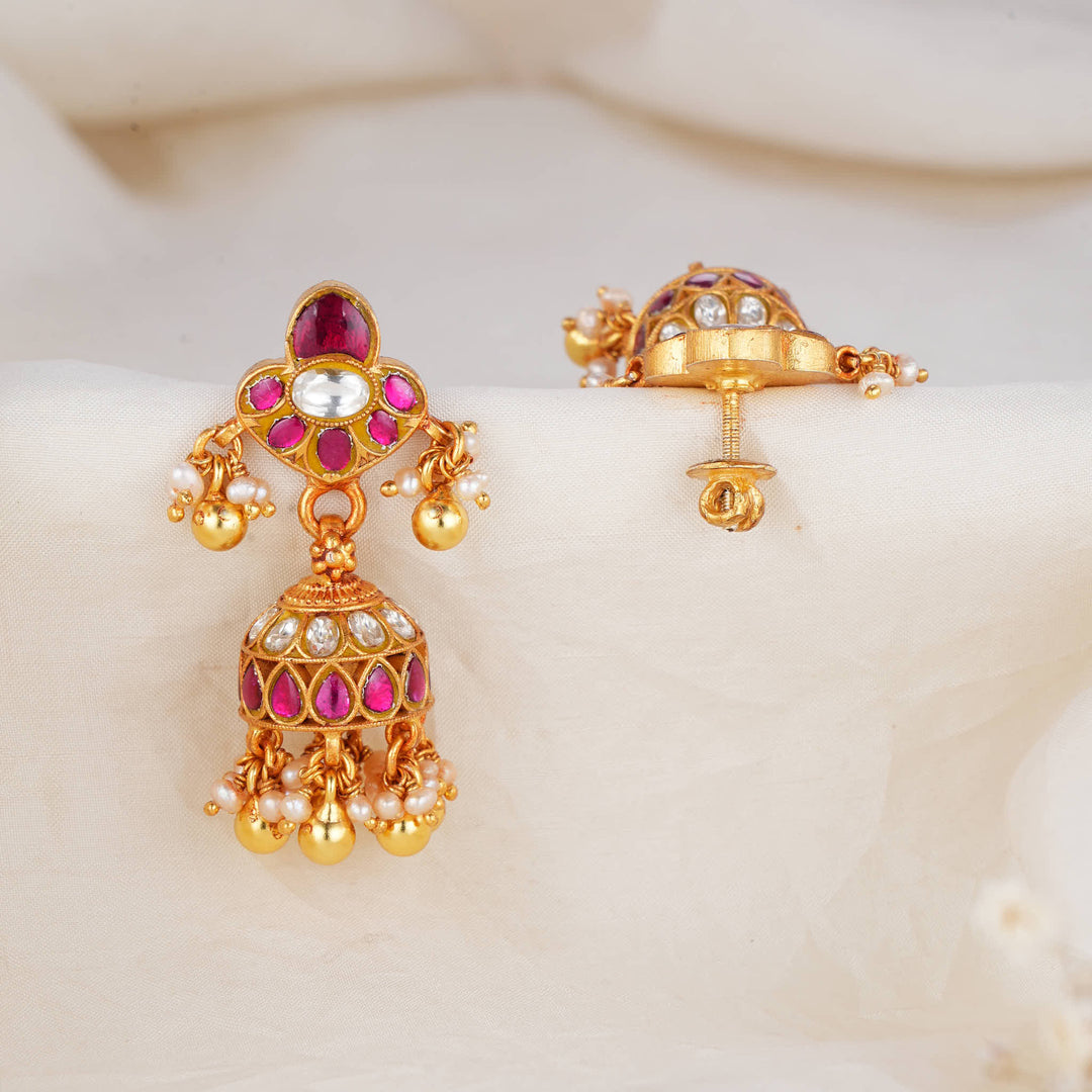 Swinging Wonder Kundan Jhumkas
