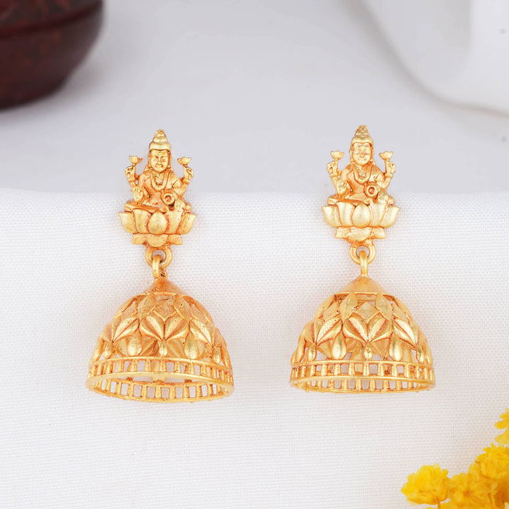 Exquisite Aura 3D Spl Jhumkas