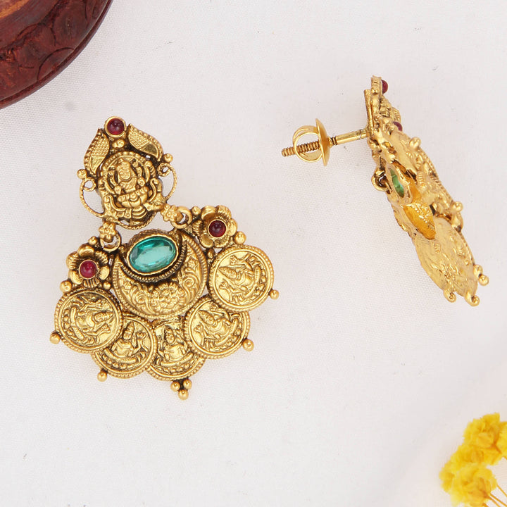 Expertly Shaped Nagas Chandhubaali