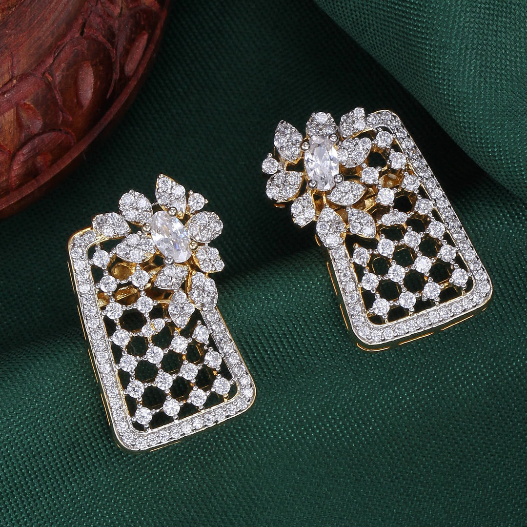 Trendy Charm Diamond Stud