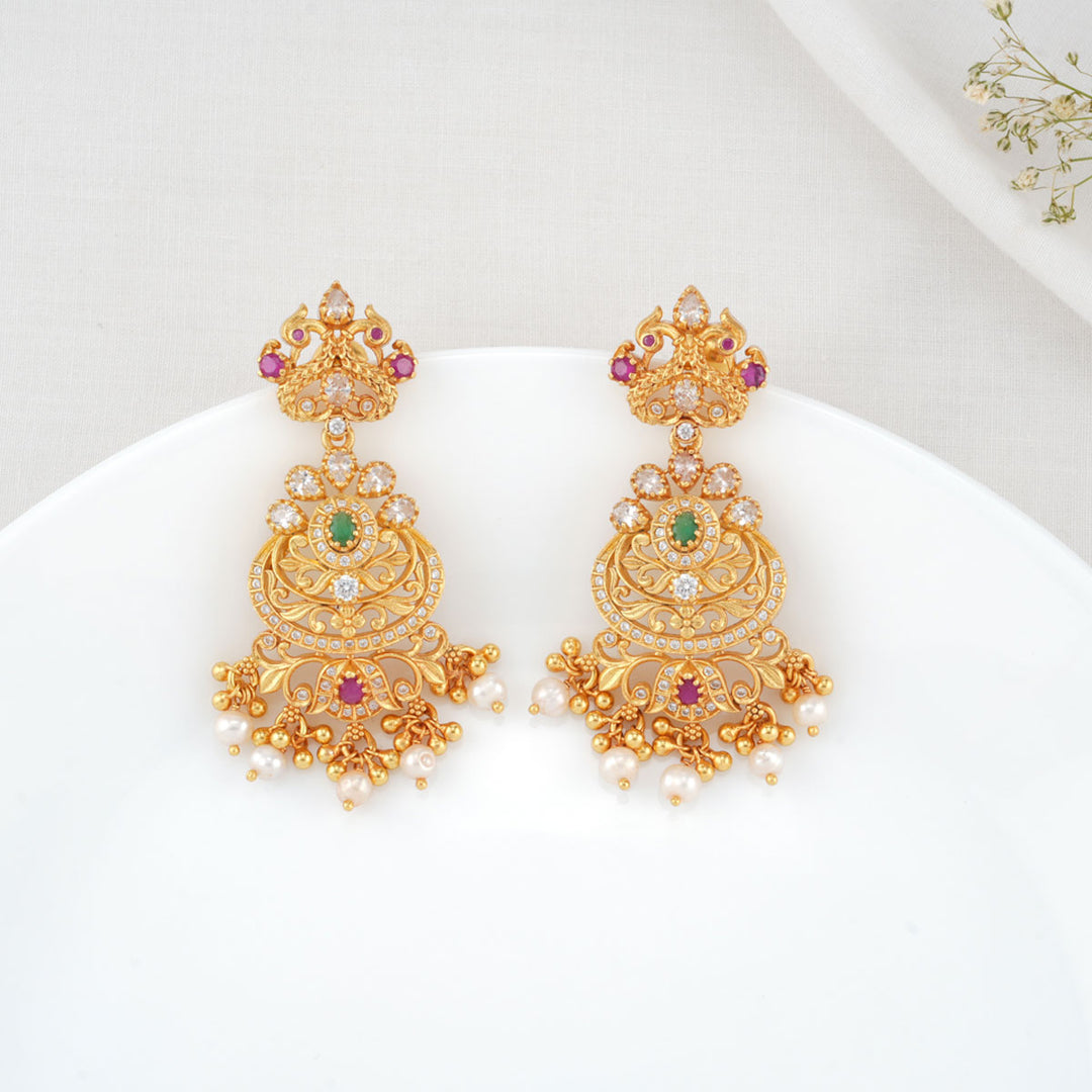 Ratnavi Stone Earrings