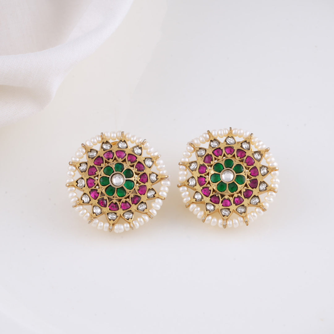 Yasir Kundan Studs