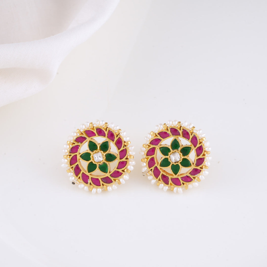 Sana Kundan Studs