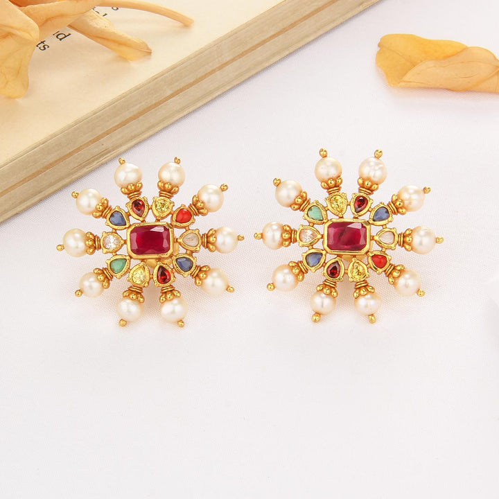 Saanvika Stone Studs