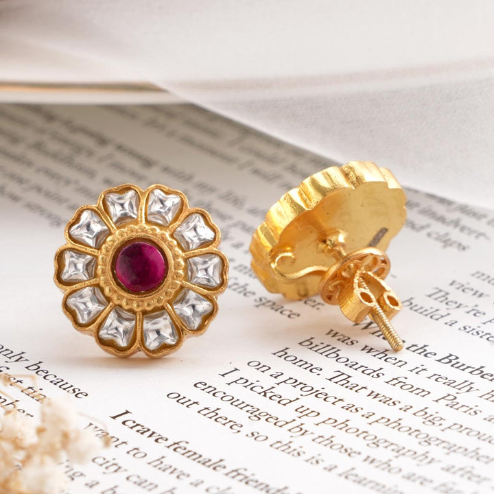 Sakshi Kundan Studs