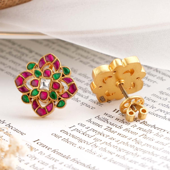 Yasminika Kundan Studs